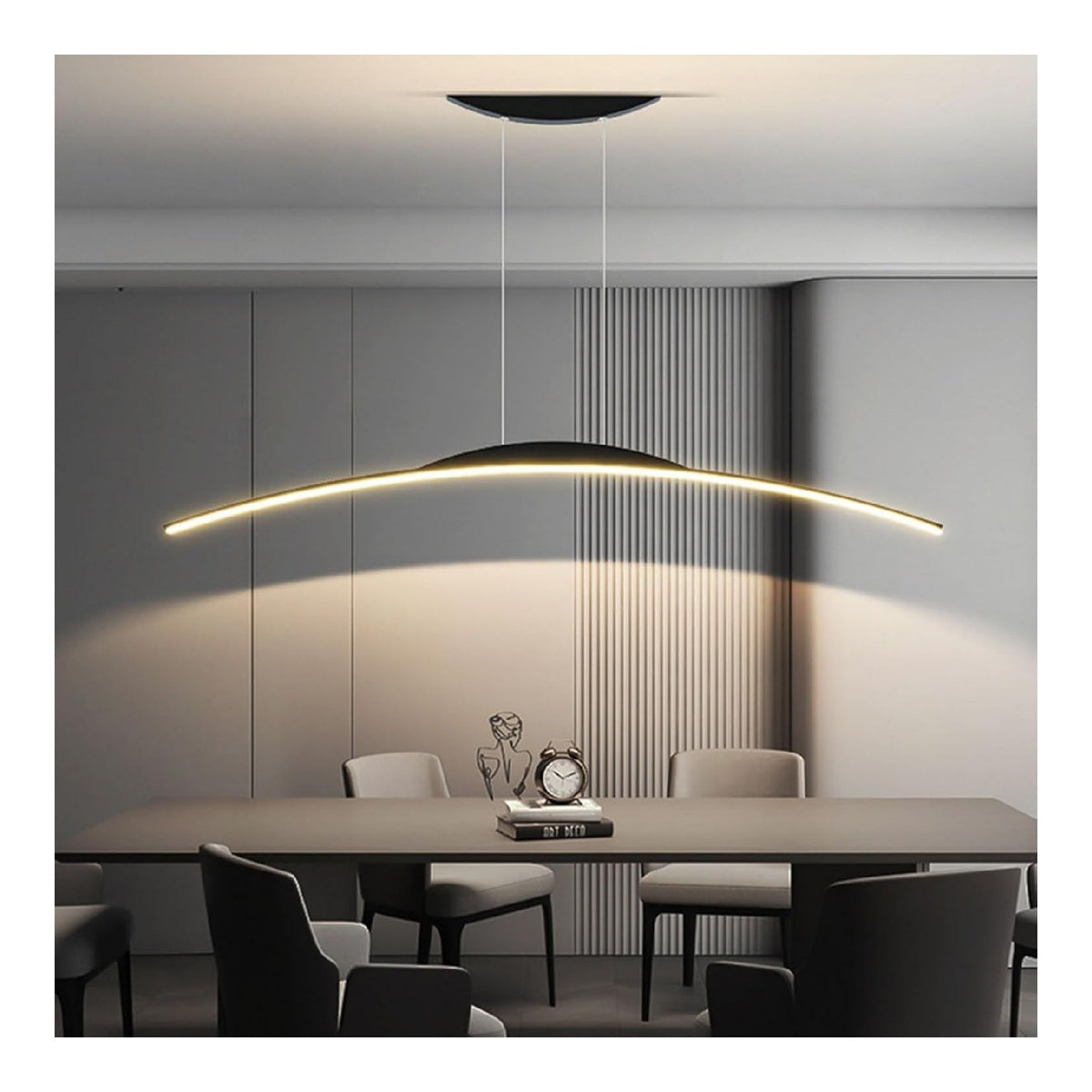 Suspension Noir et Blanc aux lignes epurees avec eclairage confortable 32W 6000K