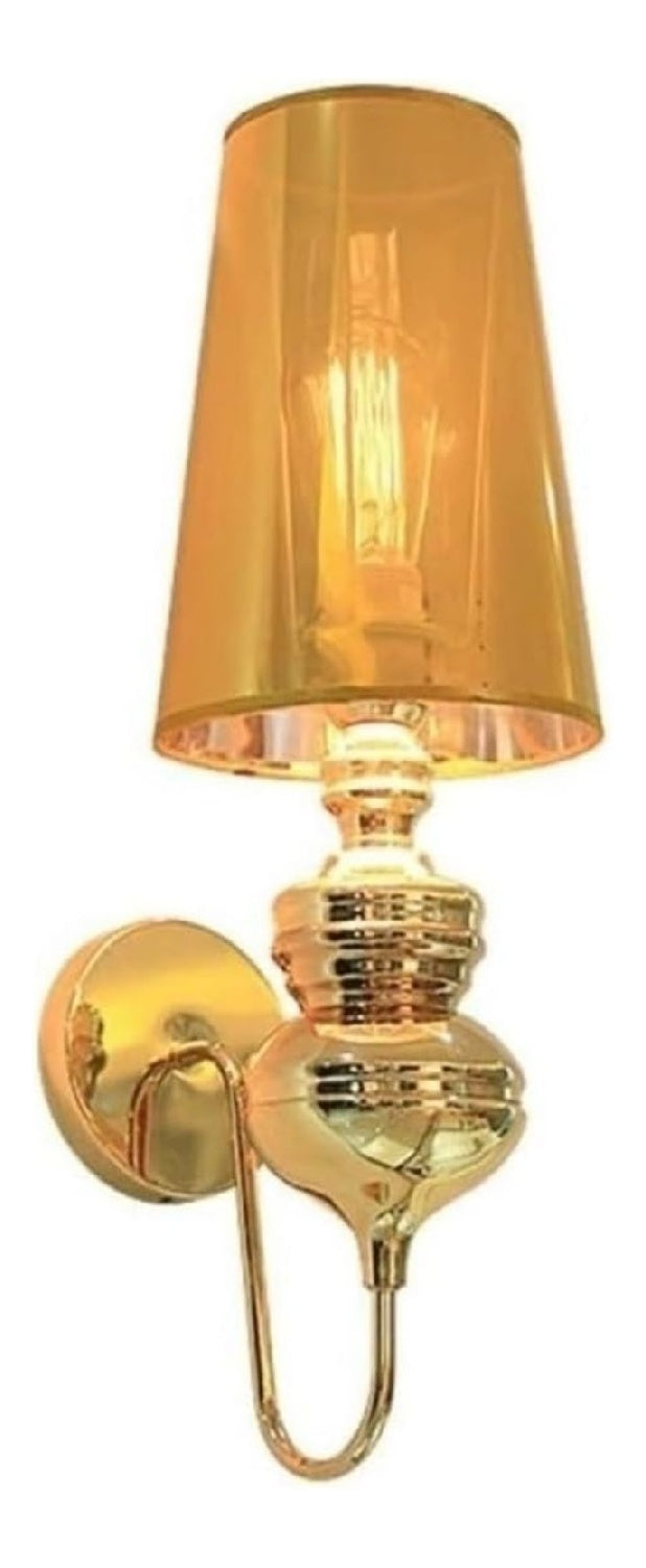 Applique murale Dore et Ambre a presence elegante et lumiere agreable E27