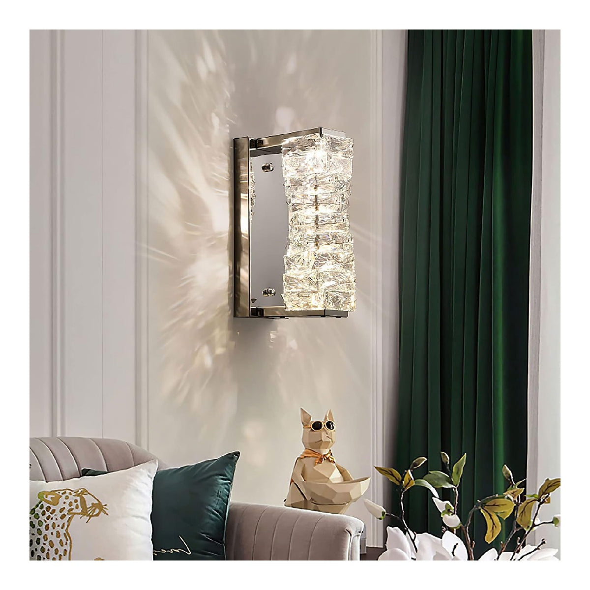 Applique murale Blanc et Argente a presence elegante et lumiere agreable 6 W