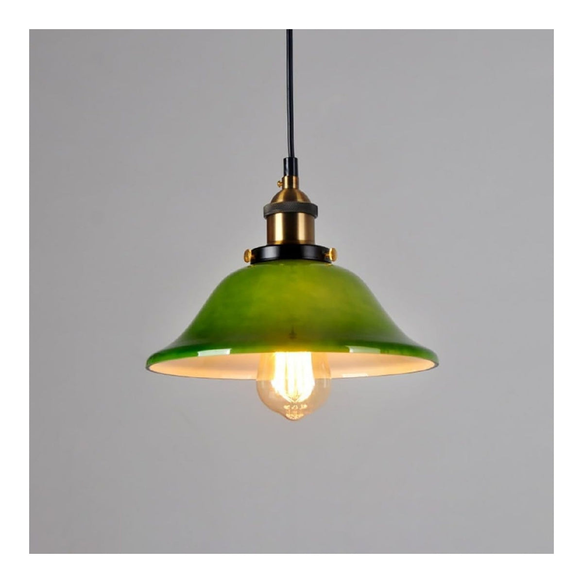 Eclairage Vert contemporain en version suspension 40 W E27
